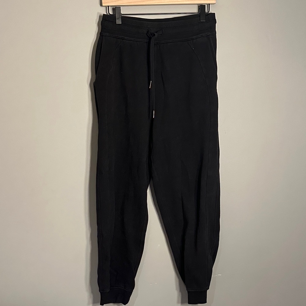 Lululemon scuba Black Sweatpants with Cuff